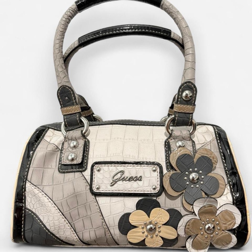 SOLD ‼️‼️ Y2K GUESS floral shoulder bag